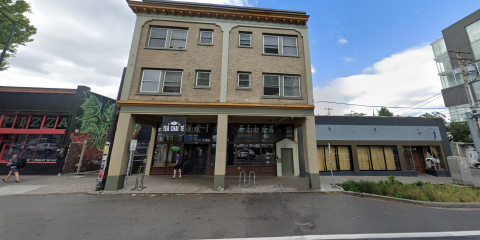 LEASED | 616 E Burnside St